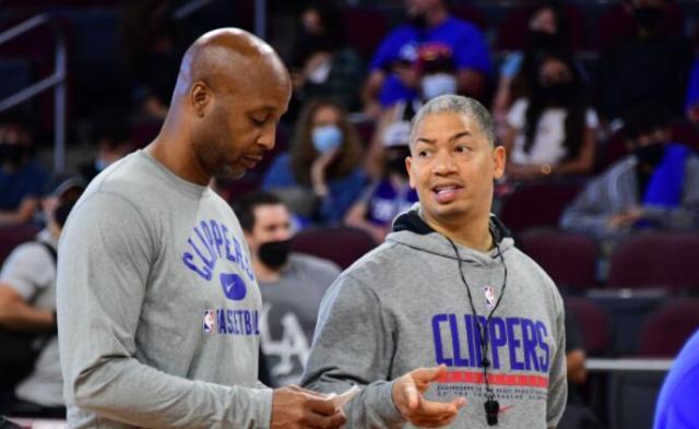 快艇全力加强防守!没了三大悍将 卢指导有些着急